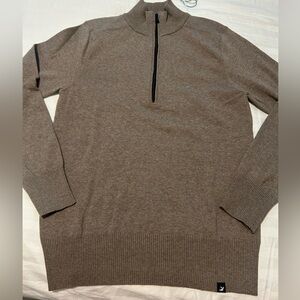 Men’s Quater zip sweater